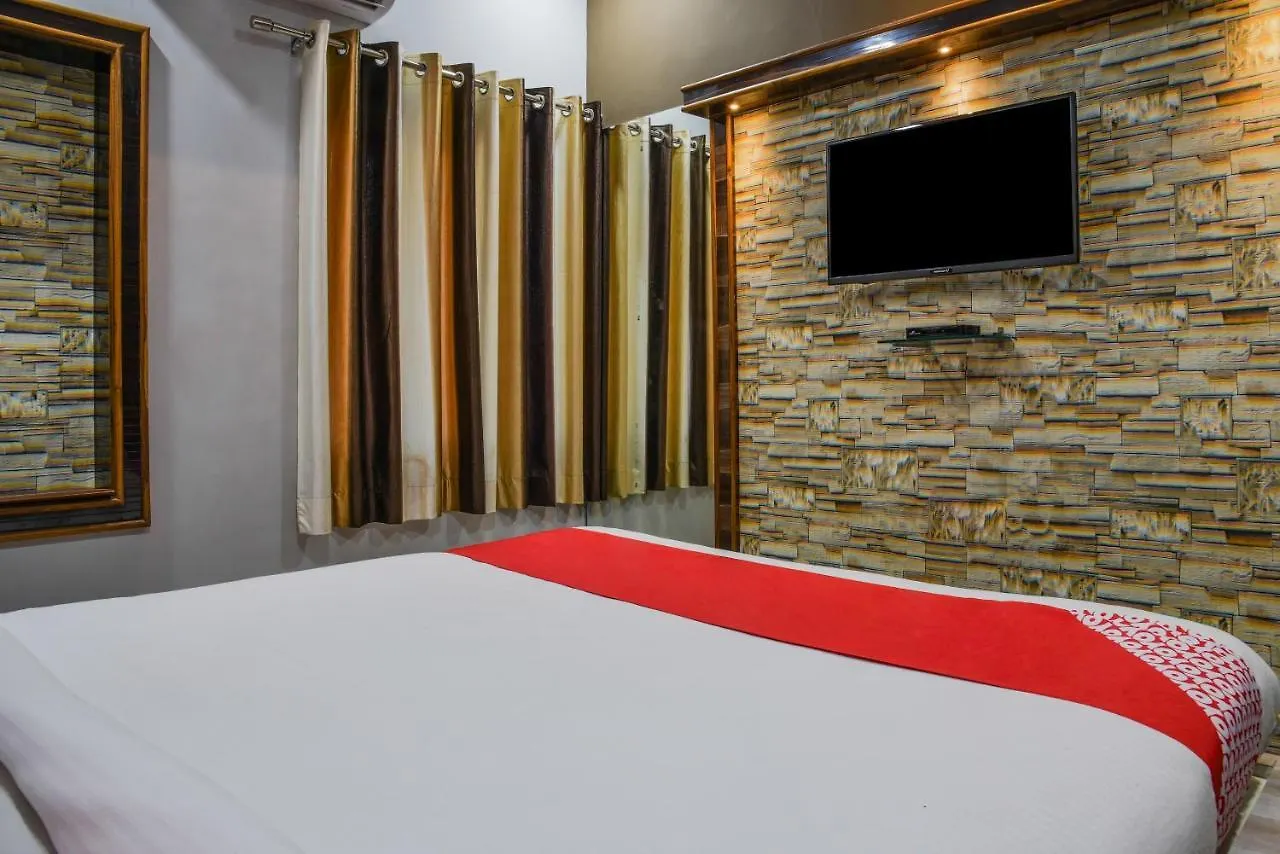 Oyo 11868 Rk Residency Hotel Udaipur