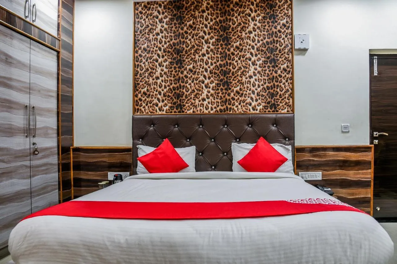 Oyo 11868 Rk Residency Hotel Udaipur 3*,