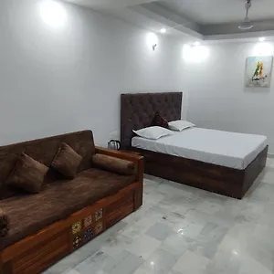  Bed & Breakfast Shanti Residency India