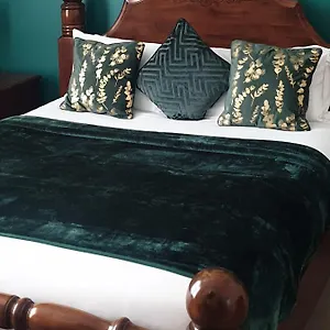 *** Bed & Breakfast The Shakespeare Deluxe And Caribbean Restaurant United Kingdom